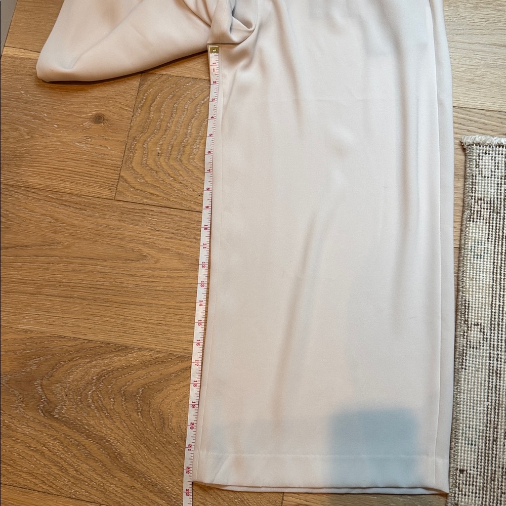 Vince high-waisted tailored culotte in sandstone - Picture 10 of 10